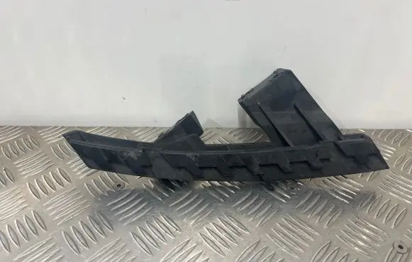 Audi Q7 4L Front bumper mounting bracket 4L0807334A