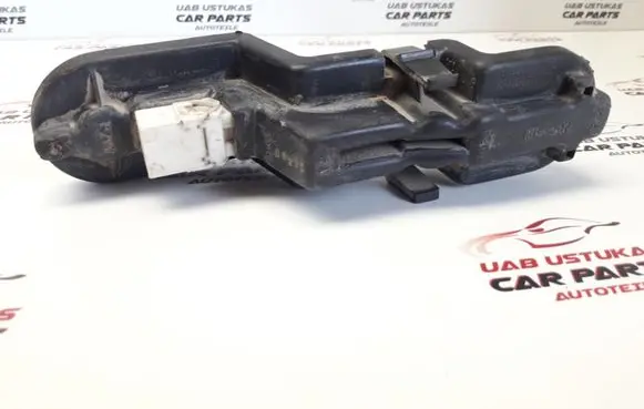Tail light part