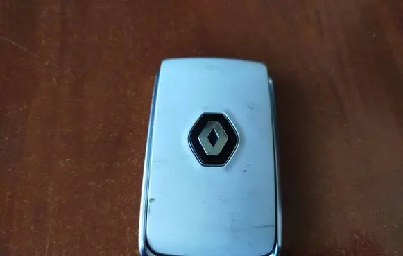 Renault Koleos II Ignition key/card 285C70175R