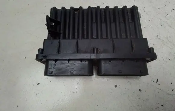Coolant fan relay