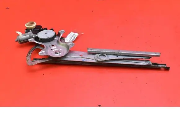 Toyota Avensis Verso Front door window regulator with motor 857200F030B