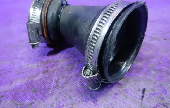 Ford S-MAX Air intake hose/pipe N07011C170