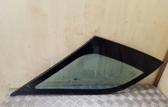 Mercedes-Benz ML W164 Rear side window