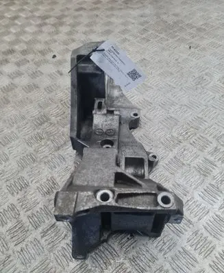 Generator/alternator bracket