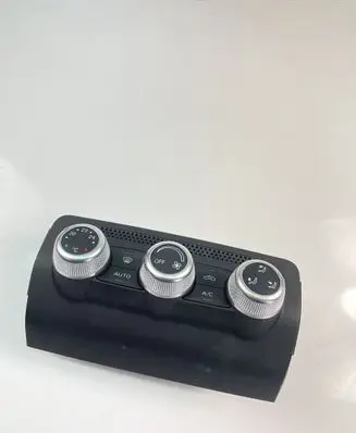 Audi A1 Interior fan control switch 8XA820043