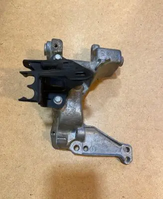 Peugeot 508 II Generator/alternator bracket 9808696680