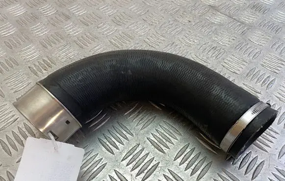 Volvo XC90 Intercooler hose/pipe 31370126
