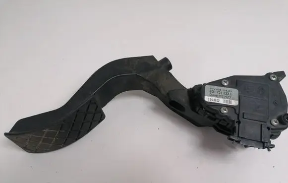 Audi A4 S4 B6 8E 8H Accelerator throttle pedal 8D1721523F