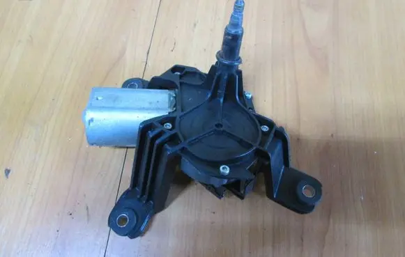 Toyota Yaris Rear window wiper motor 851300D010 33L1412 90279296