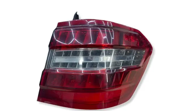 Mercedes-Benz E W212 Rear/tail lights 2128204064