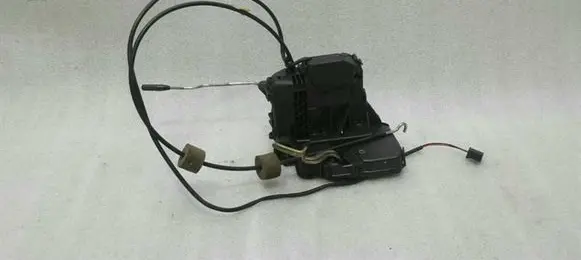 Mercedes-Benz SLK R171 Front door lock A1717200235