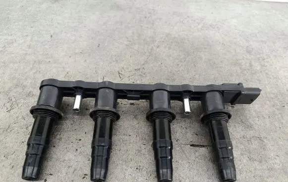 Opel Zafira B High voltage ignition coil 880153ERA