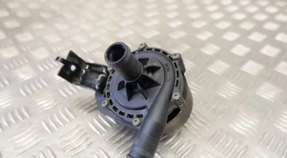 Tesla Model S Electric auxiliary coolant/water pump 600804700E