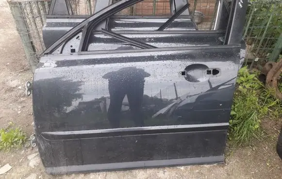 Volvo V50 Front door