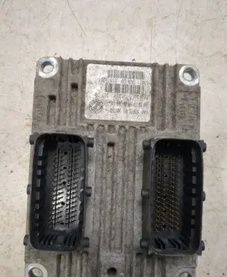 Fiat Punto (199) Engine control unit/module 51819351 6160109809