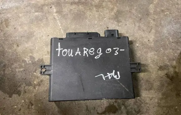 Volkswagen Touareg I Other control units/modules 3D0909135F