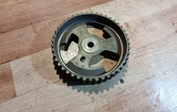Peugeot 308 Camshaft pulley/ VANOS 9657477580