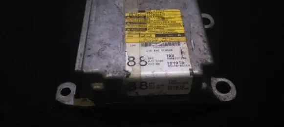 Toyota Avensis T250 Airbag control unit/module 8917005160 89170-05160
