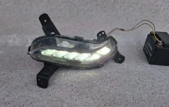 Hyundai i30 LED Daytime headlight 92208G4210
