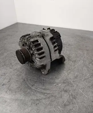 BMW 3 F30 F35 F31 Generator/alternator 8570675