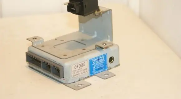 SsangYong Rexton Door central lock control unit/module 8712008200 8662005000