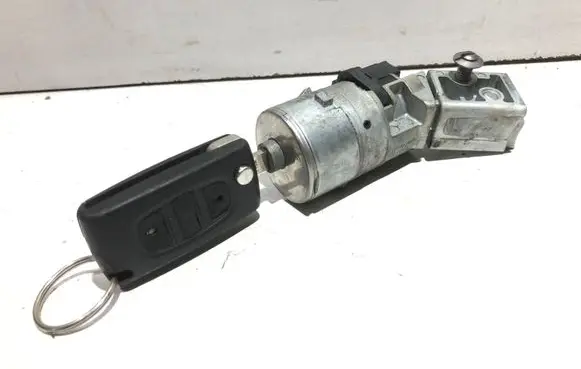 Citroen C4 I Picasso Ignition lock 36410600