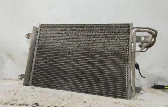 Volkswagen Golf VI A/C cooling radiator (condenser)