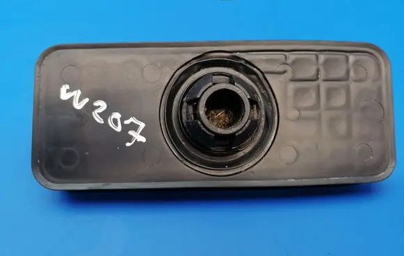 Mercedes-Benz E C207 W207 Jacking socket point A0009986750