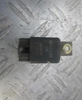 Mitsubishi Space Wagon Other relay mb627895 2796d