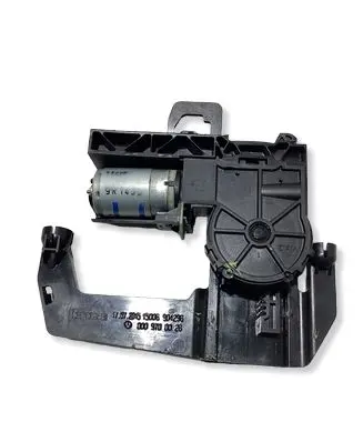 Mercedes-Benz CLS C218 X218 Seat adjustment motor 0009700026