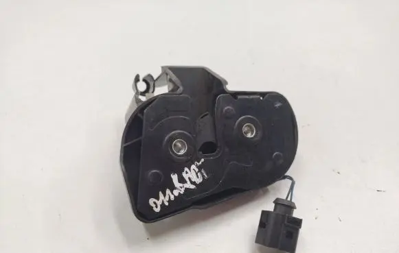 Volkswagen Caddy Sliding door lock 