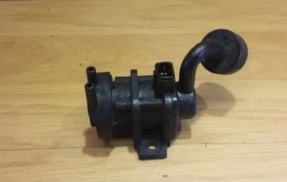 Volvo S40, V40 Turbo solenoid valve 7700103403