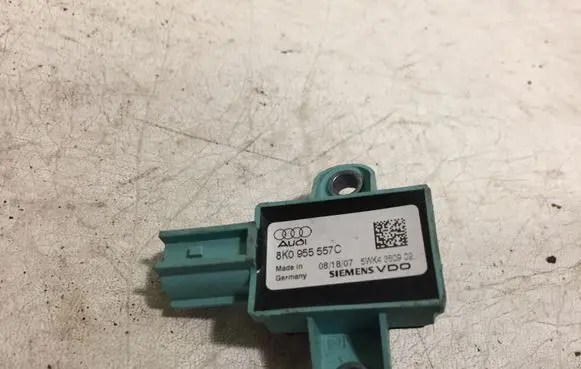Audi A4 S4 B8 8K Airbag deployment crash/impact sensor 8K0955557C
