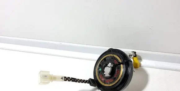 Volkswagen Golf III Airbag slip ring squib (SRS ring) 1H0959653