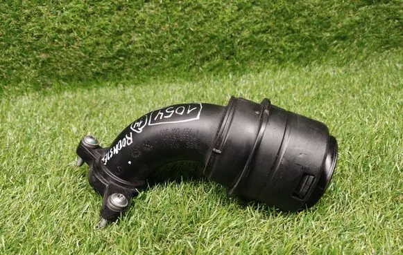 Skoda Roomster (5J) Air intake hose/pipe 03F129656J