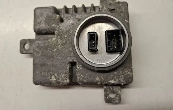 Audi A4 S4 B8 8K Headlight ballast module Xenon 8K0941597C