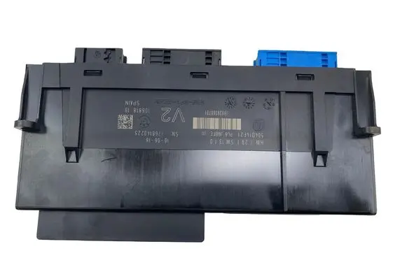BMW 5 F10 F11 Fuse box set 10688710