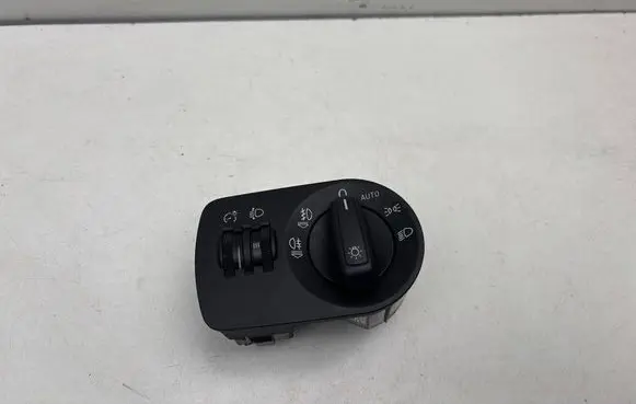 Light switch