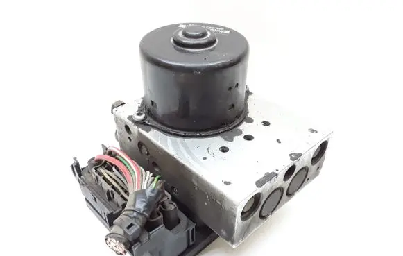 Volvo S80 ABS Pump 30714956