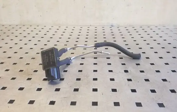 Jaguar XJL Air pressure sensor 6G9N5L200AA