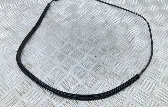 Volkswagen Tiguan Engine bonnet/hood lock release cable 5N0823535
