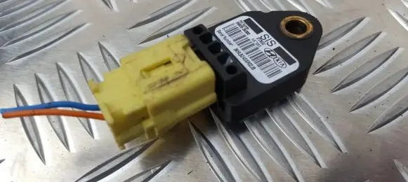 KIA Ceed Airbag deployment crash/impact sensor 959203K000 95920-3K000