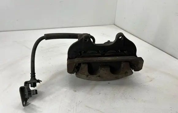 Dodge Charger Front brake caliper 68243630AA P68243630AA S50830990