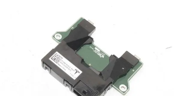 Tesla Model Y USB socket connector 154612900D