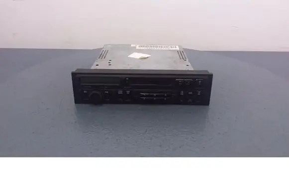 Seat Toledo II (1M) Radio/CD/DVD/GPS head unit 1M0035186C