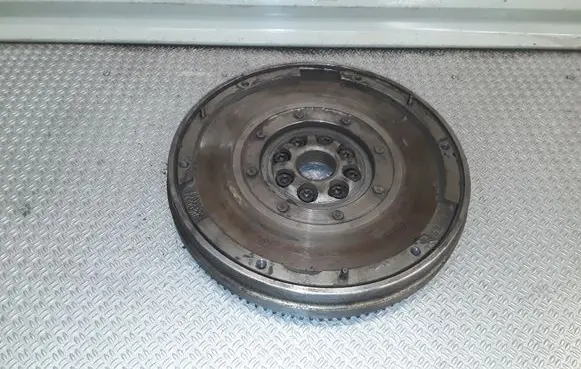 Volvo V50 Dual mass flywheel GGV30