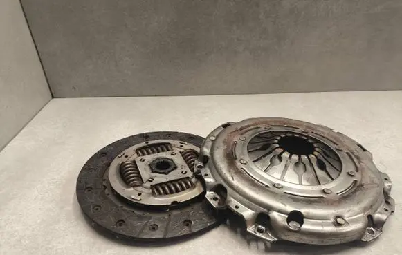 Opel Zafira B Clutch pressure plate 703641 703044