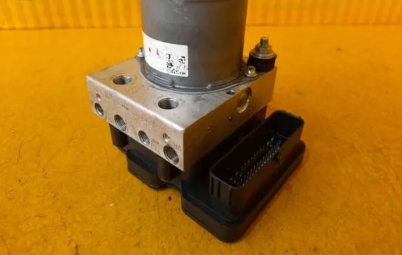 Mercedes-Benz A W177 ABS Pump A1779006507