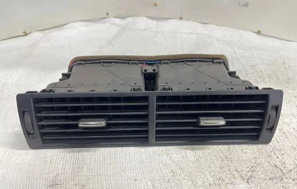 Audi A4 S4 B6 8E 8H Dash center air vent grill 8E0820951G 13145102 36113000