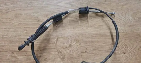 Volvo V70 Gear shift cable linkage 30759361